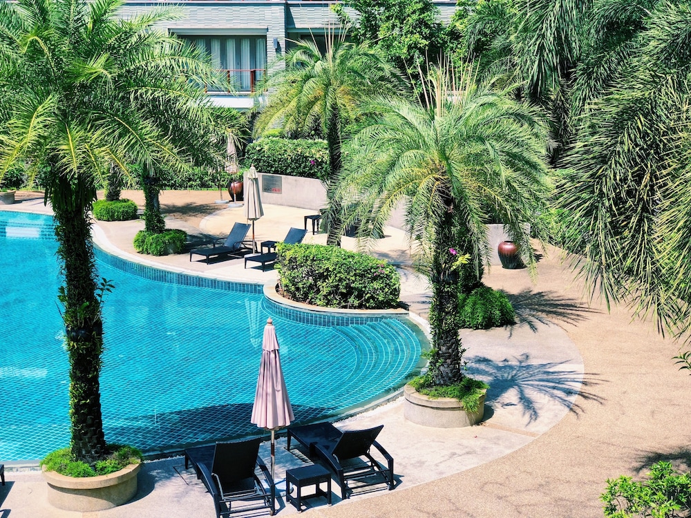 Beachfront 2br 2bath Apartment Private Plunge Pool 50 Meter to Naithon Beach view 4