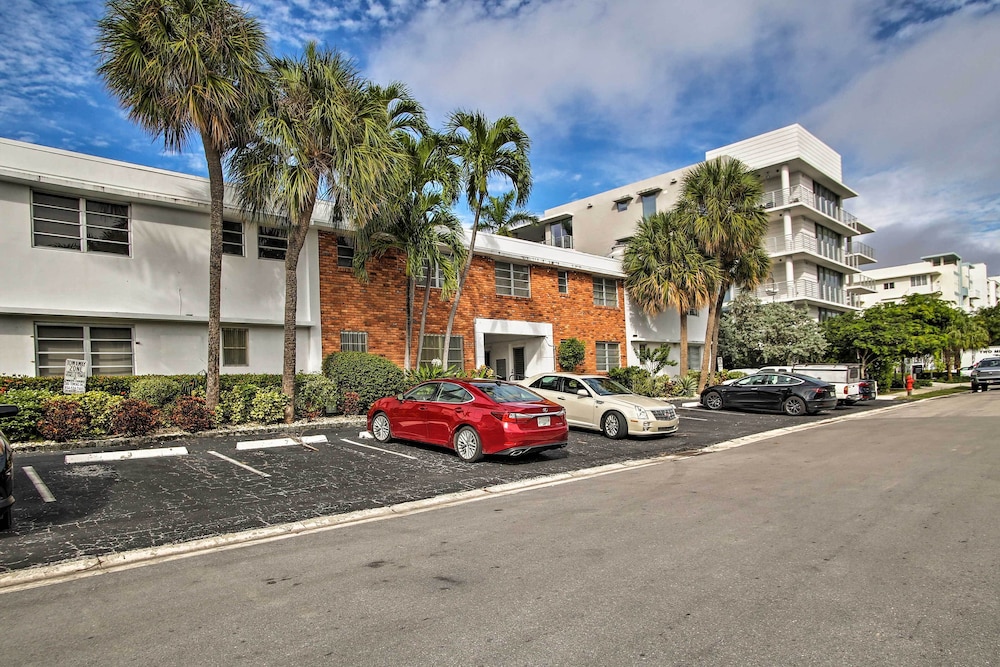 Ft Lauderdale Apt w/ Pool - 1 Mi to Beach Access! view 5