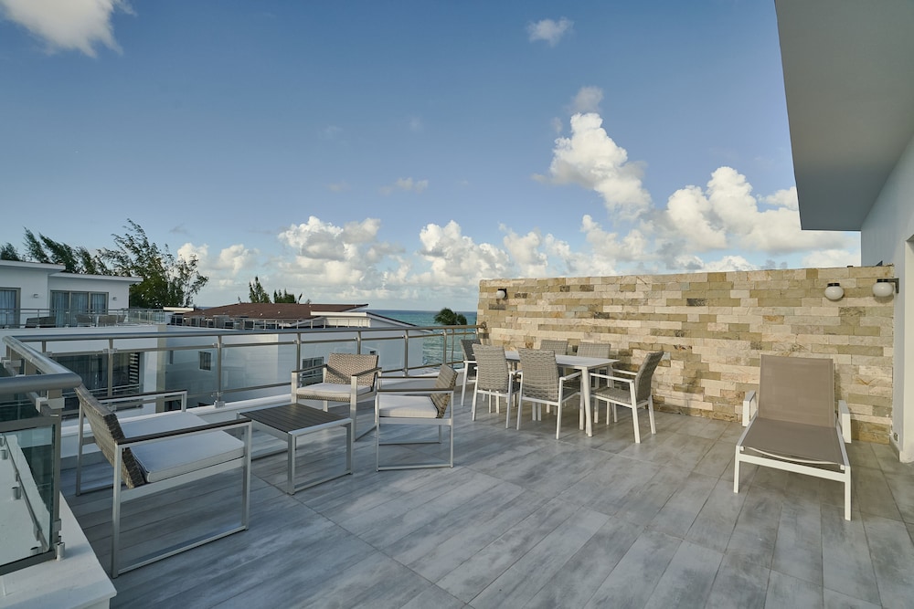 Costa Atlantica Beach Condos