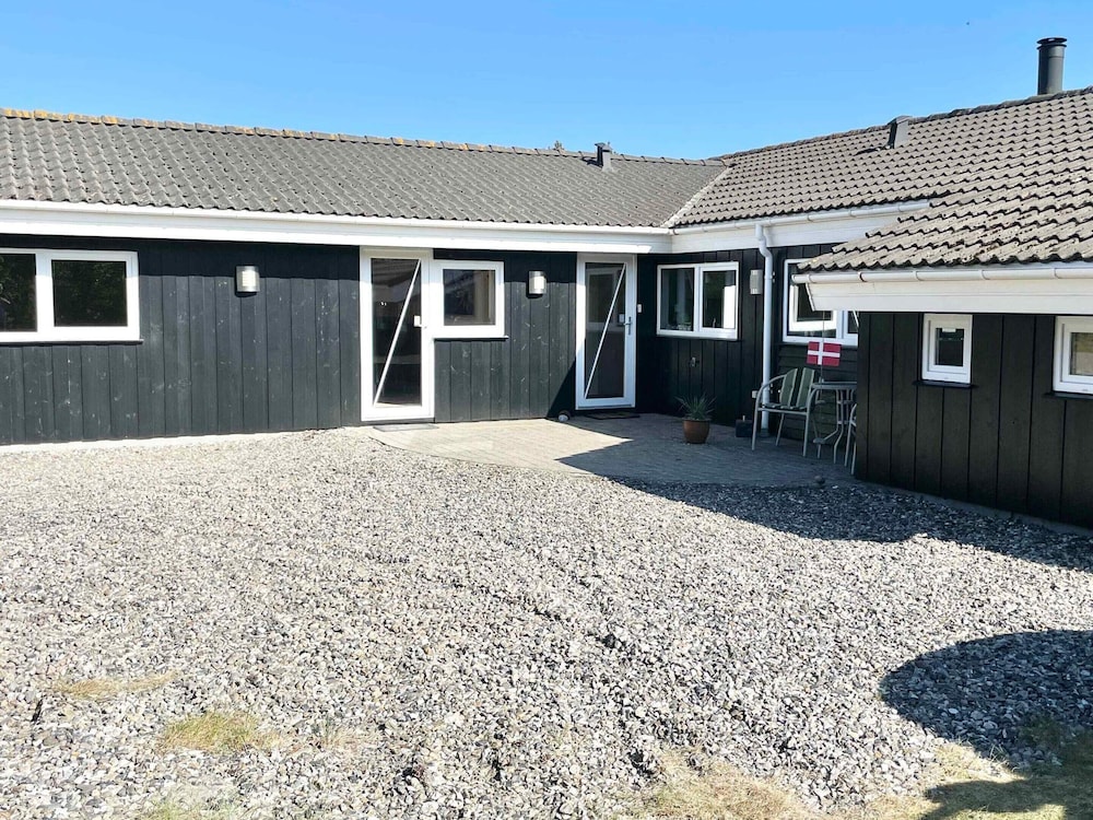 5 Star Holiday Home in Saeby