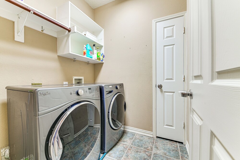DFW Sports Hub: Home w/ Pool & Hot Tub in Frisco!