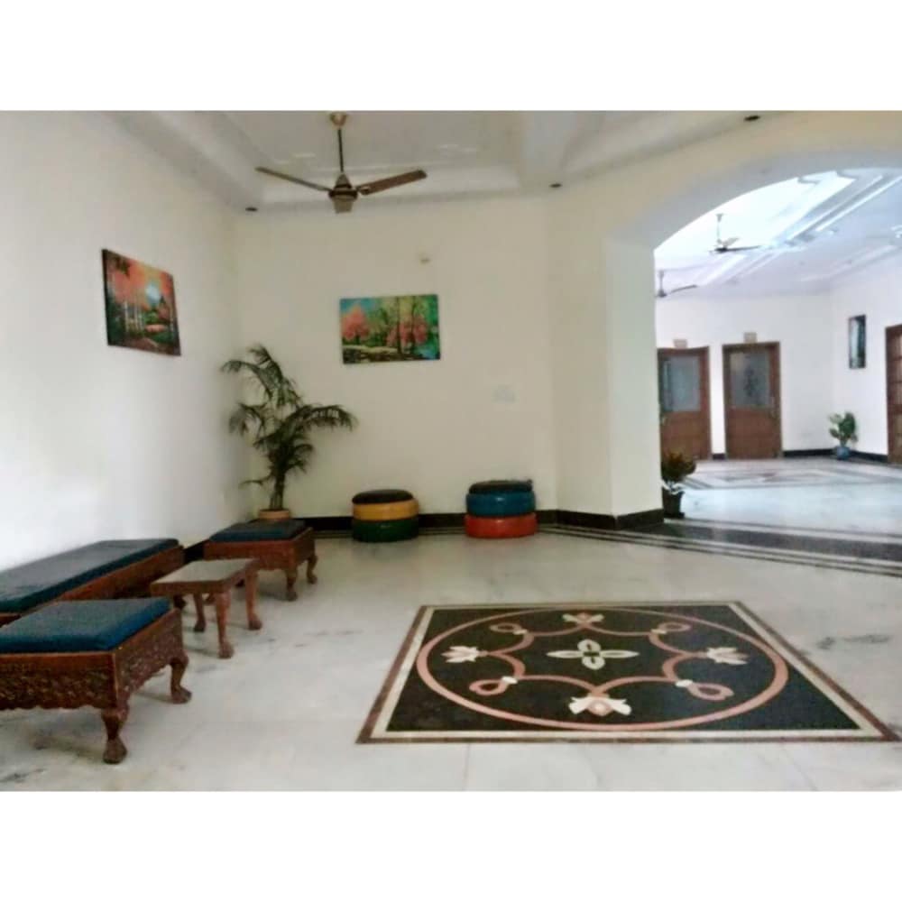 Aman Inn