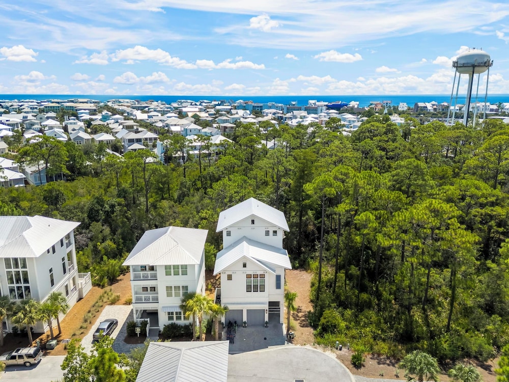 30A Beach House - Mia's Beach House