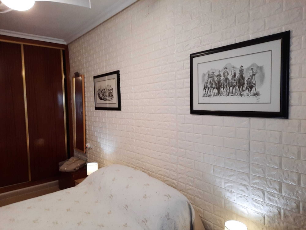 Comfortable 3-bed House, Bungalow