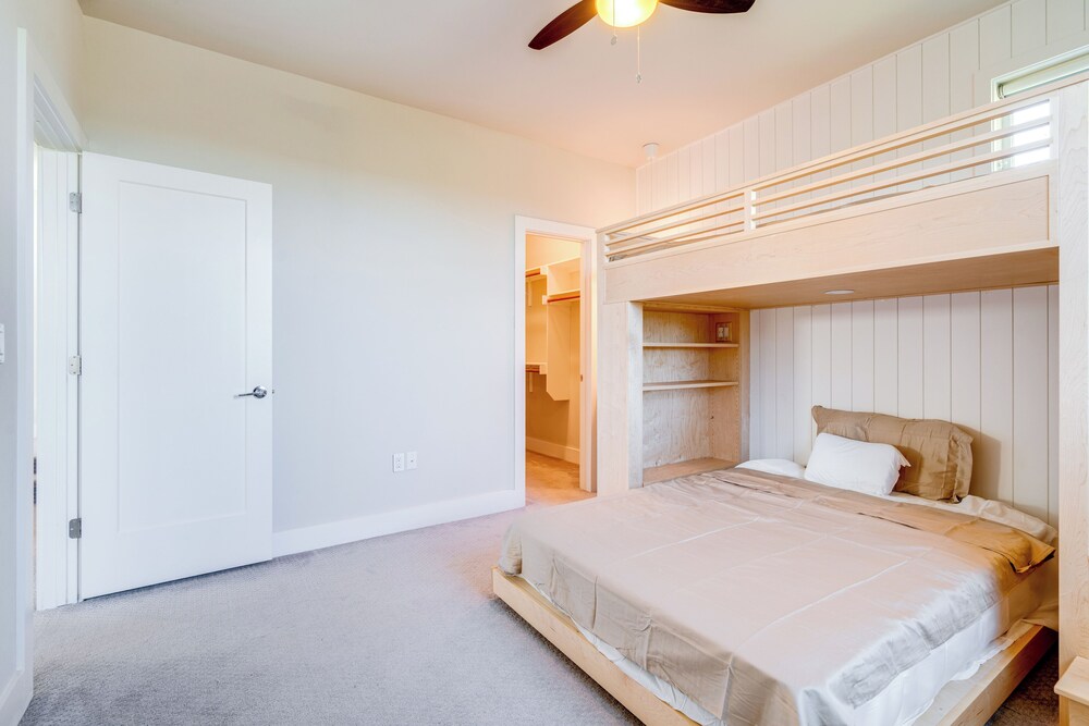 21 Mi to Dtwn: Spacious Home in Austin Suburbs!