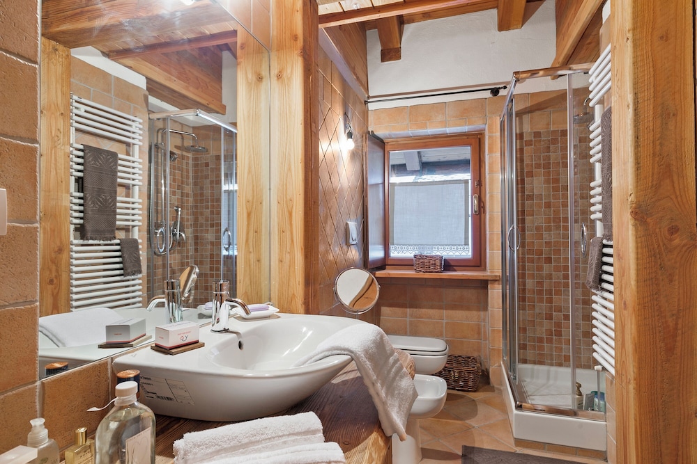 Gleise Lodge apartment