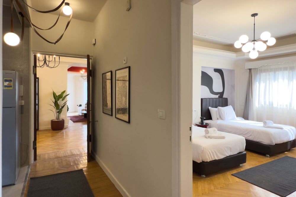 Xuru Stays I The 2bdr Crimson Crib @ The Heart Of Heliopolis