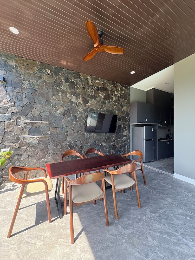 Song View Pool Villa