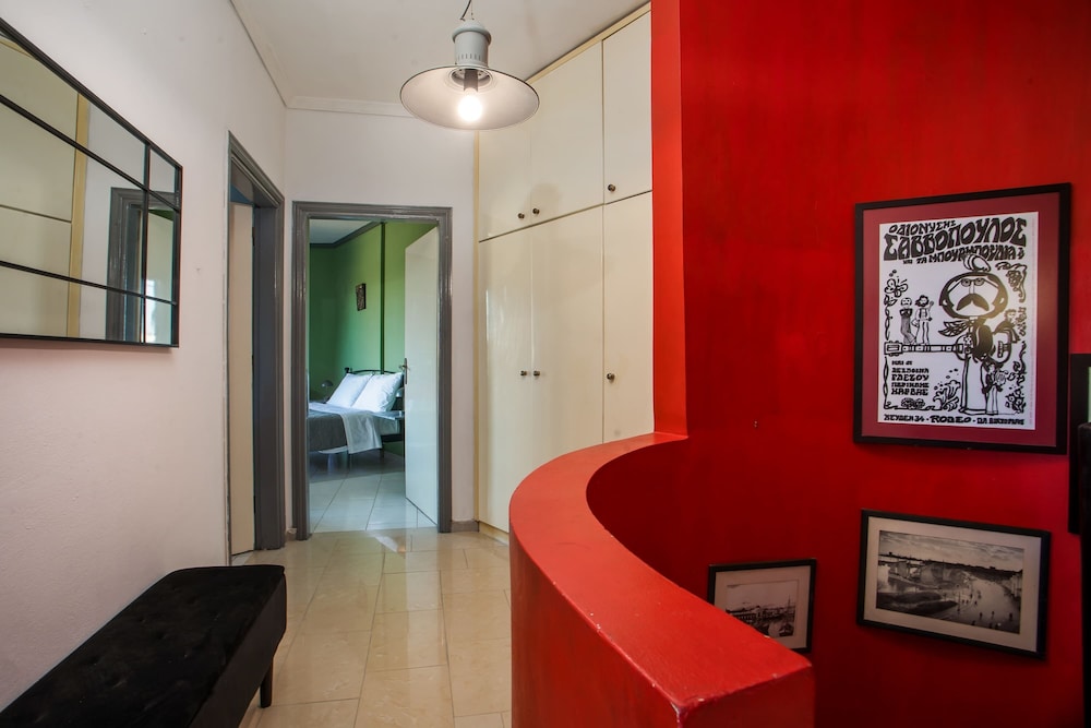 Villa Lilienne - Tranquil Escape With Private Garden Balcony