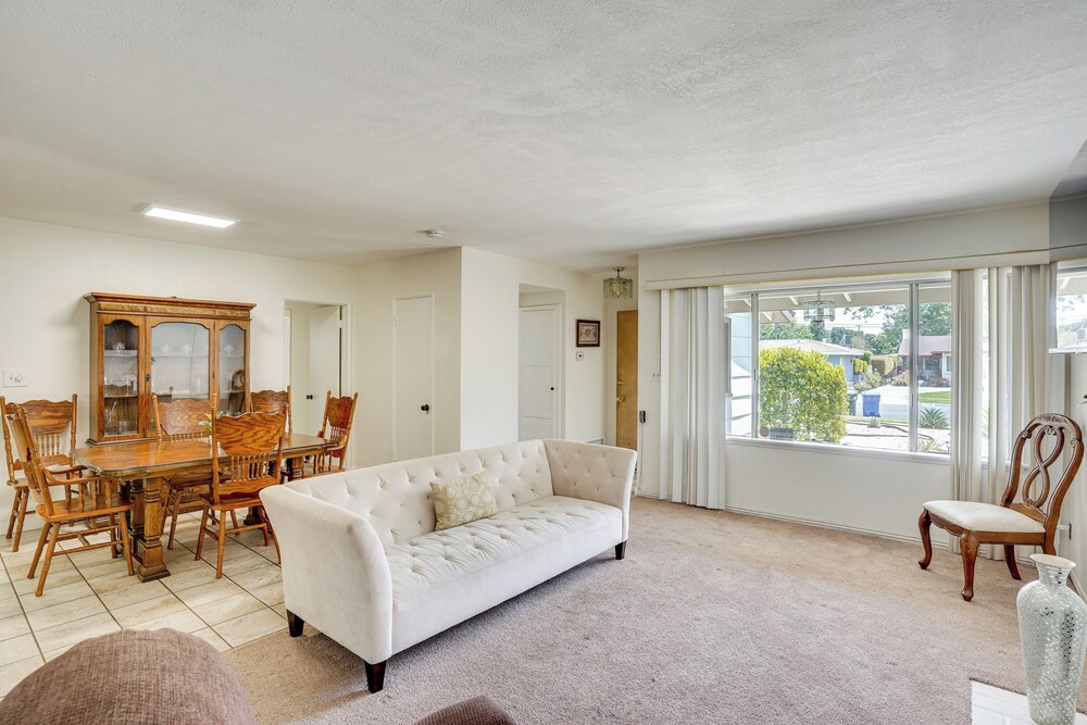 12 Mi to Dtwn LA: Family Home w/ Patio + Yard!