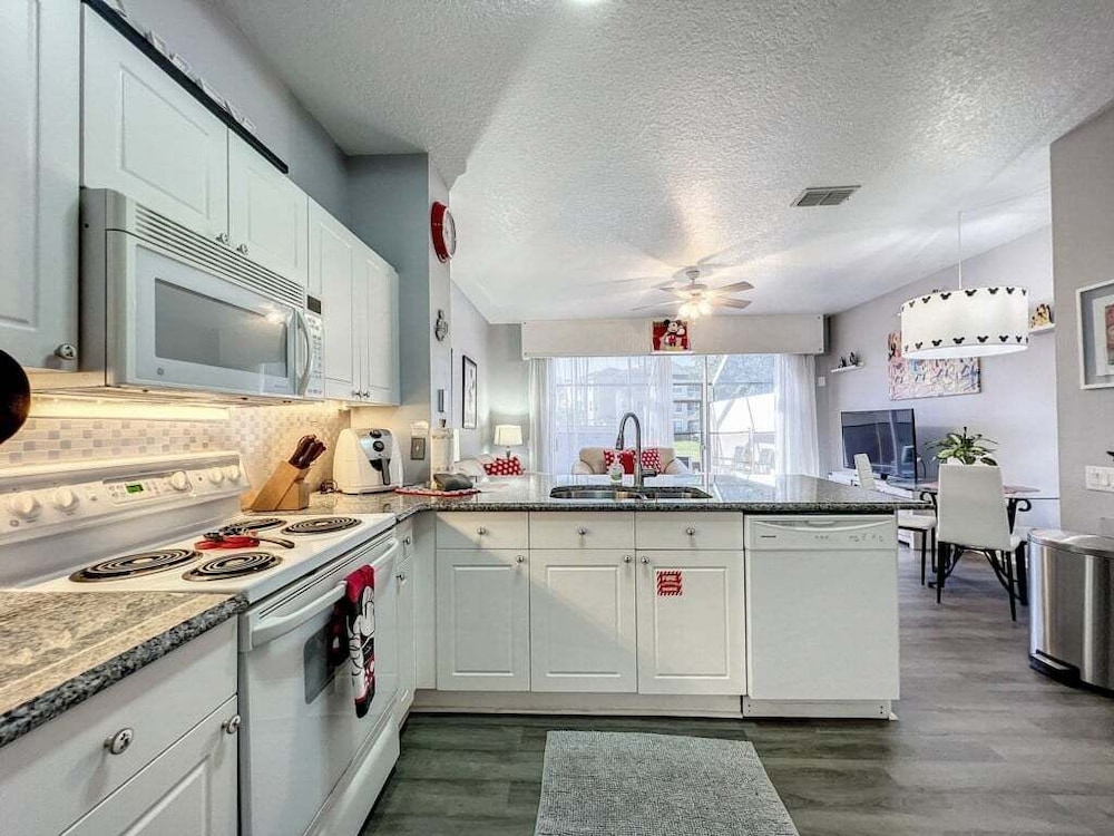 3br Townhome W/pool In Windsor Palms Resort 3 Bedroom Townhouse