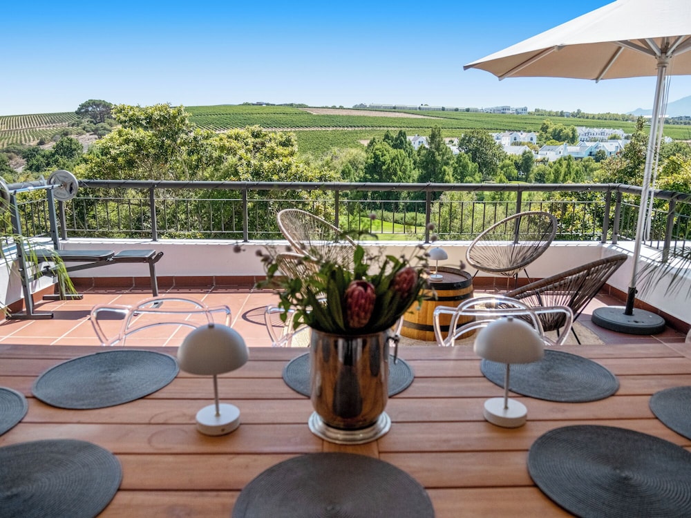 Winelands Golf Lodges at De Zalze