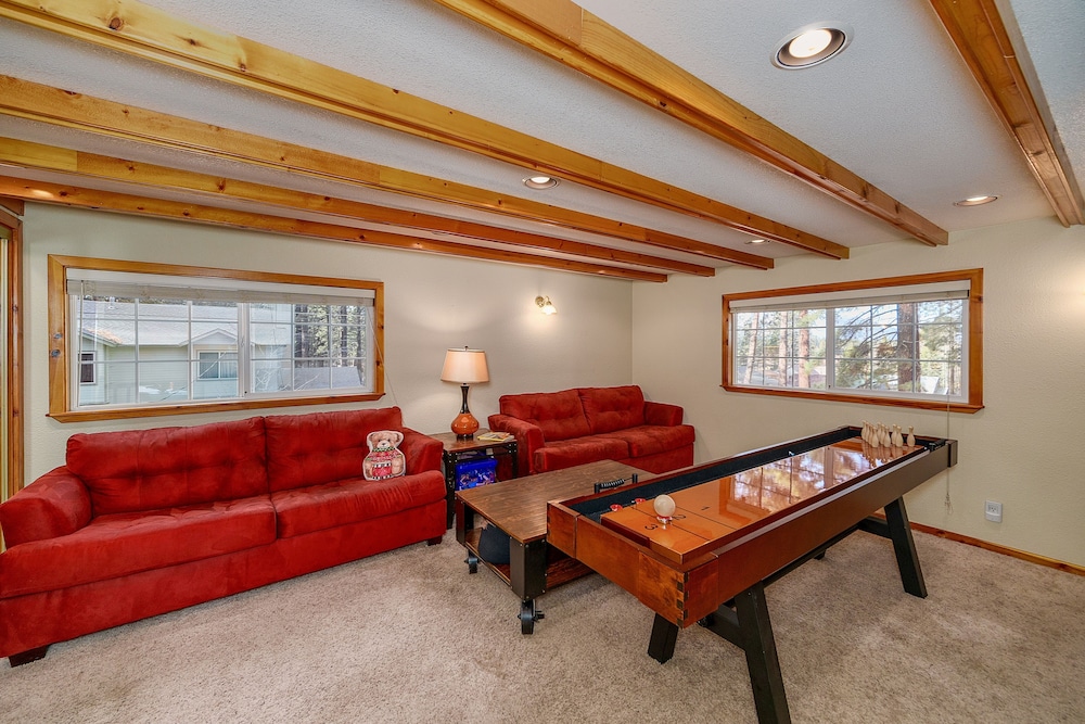 The Blue Bear Cabin Lake Tahoe Family Getaway 2 Bedroom Home