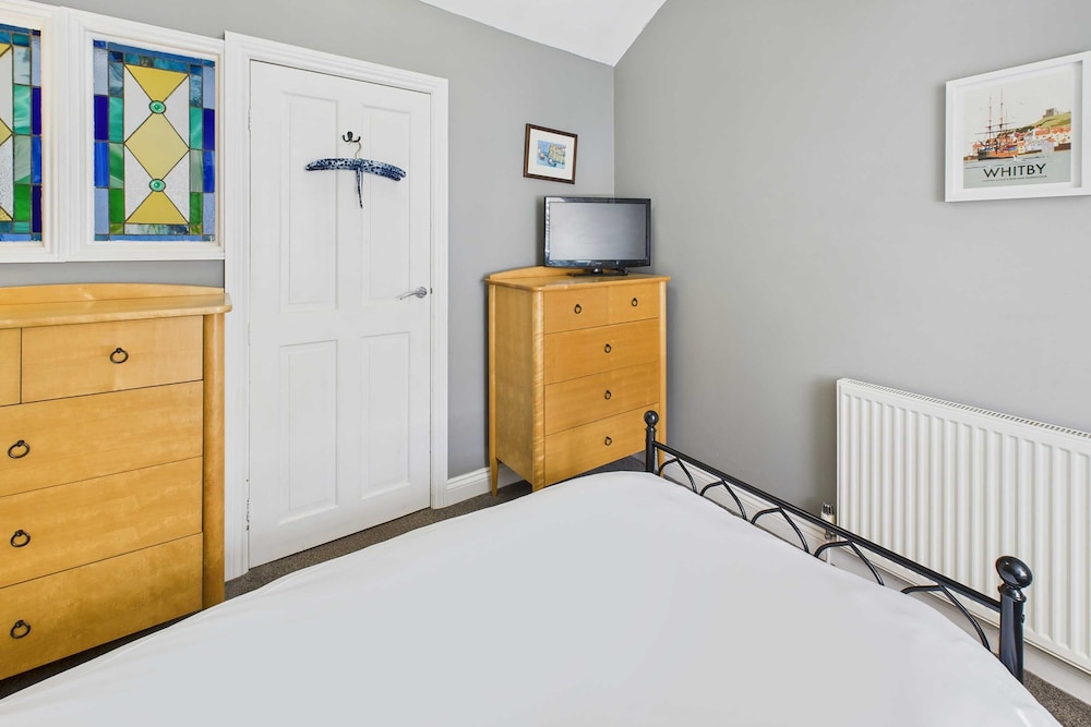 Host Stay Luna Cottage