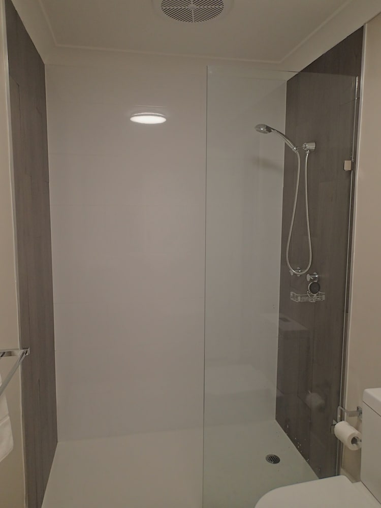 Dungowan Waterfront Apartments