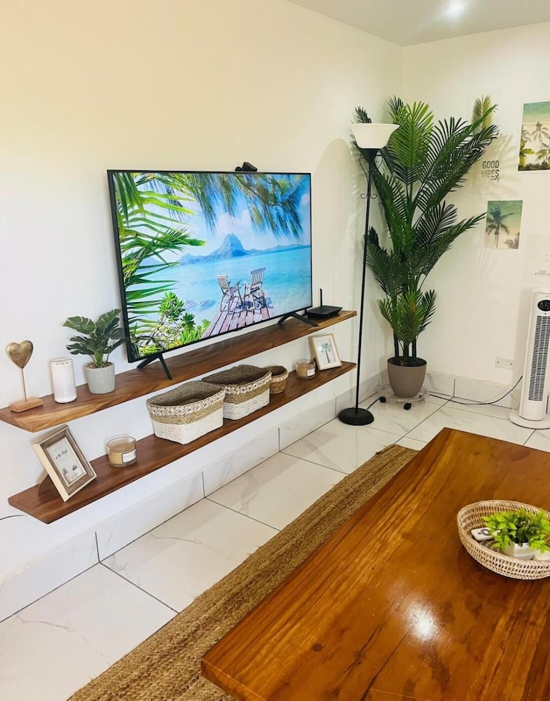 Casa Ophelia - 10 min Walk to the Beach