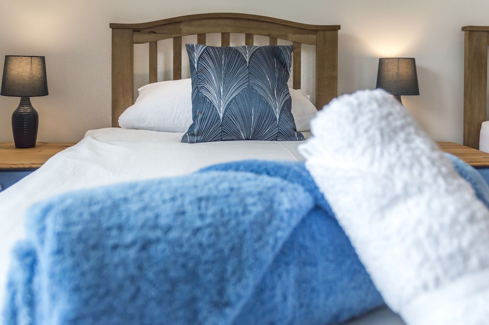 Martello View - 3 Bedroom - Llanreath view 3