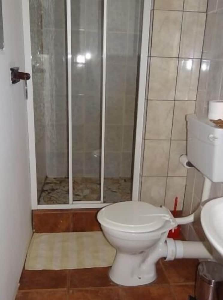 Aligeo Guest House