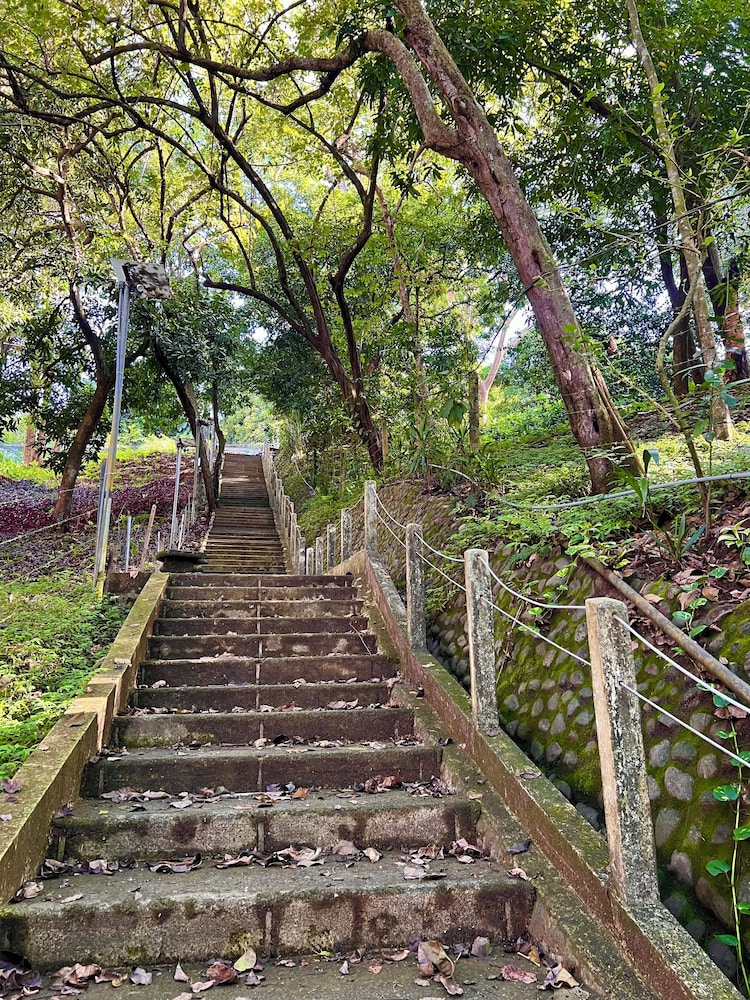 Zen Zaru Beautiful Hidden Hotel