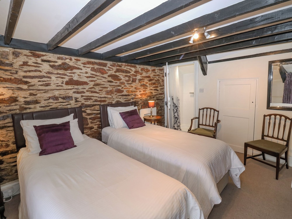 Hearthstone East Cottage