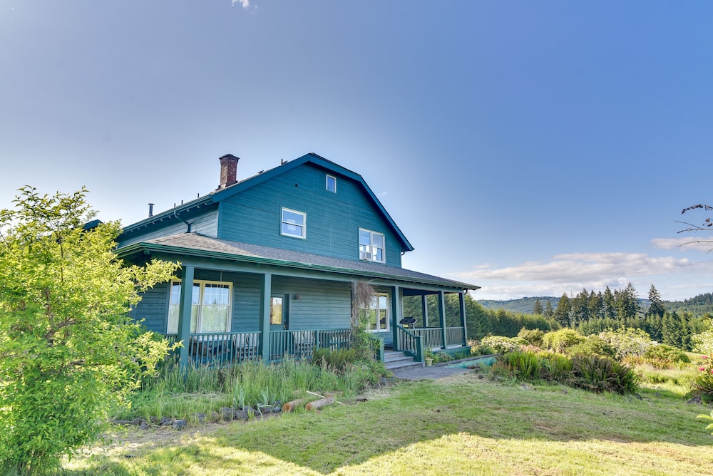 Rainier Home on 20 Acres w/ Blueberry Farm! view 4