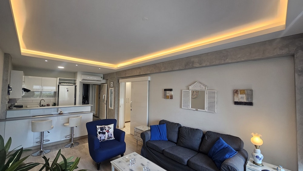 116 NIC 302b - Stay Armonia Central Suite