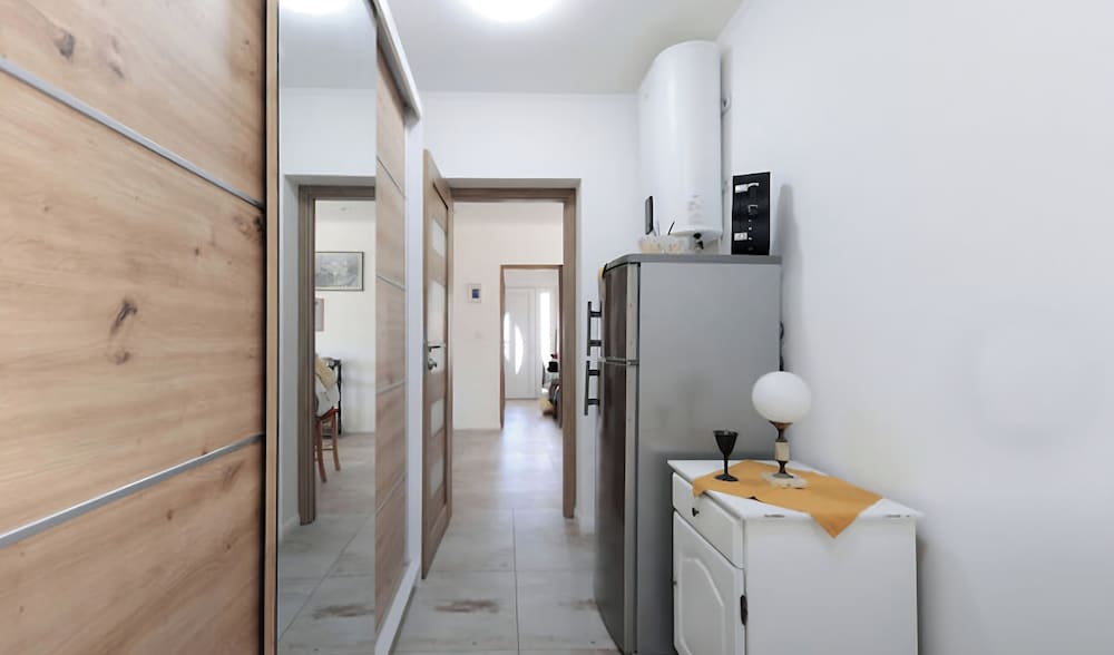 Villa Gariful - Sleeps 10 - Pool - Hottub - Petsok