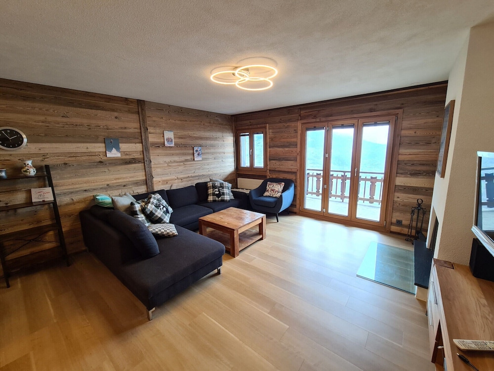 Mountain Apartment With Parking