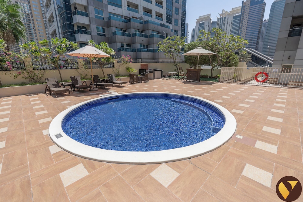 Diamond 5 Marina Walkable to Metro Beach