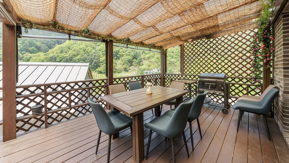 Gapyeong On The Hill Pool Villa