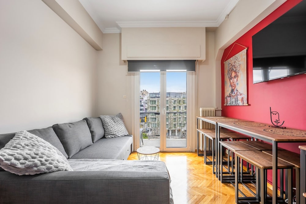Diakou 38 Sunny Cozy 3bd apt Just a min Away to Acropolis