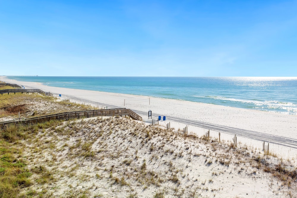 Islander Beach Resort 404 Condo