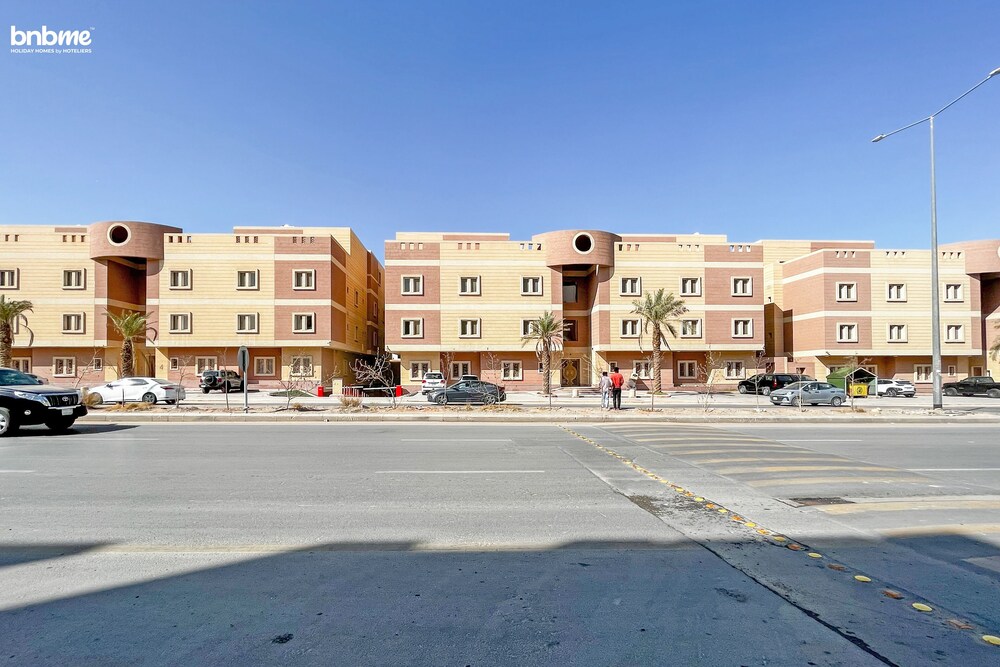 bnbmehomes - Pvt Rooftop in Al Malqa -C4