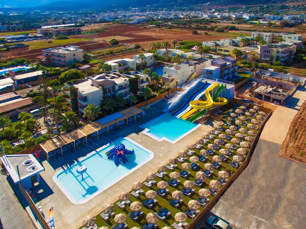 Mathraki Resort