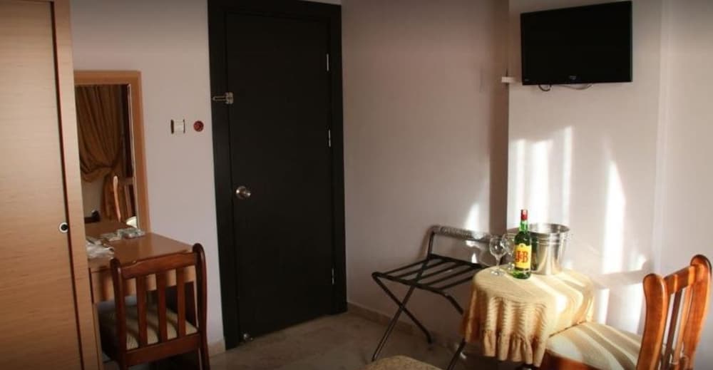 Akdeniz Otel - Image 8