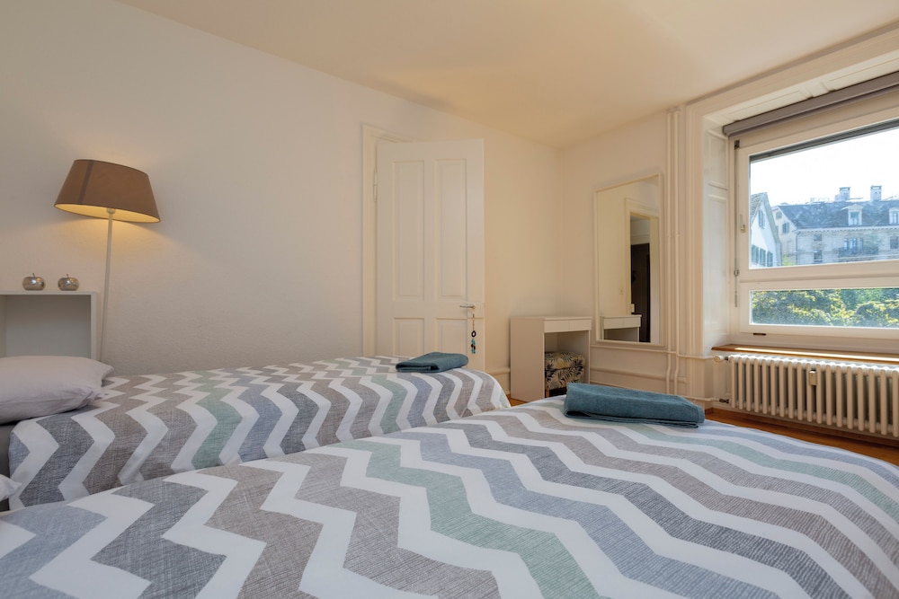 KAYA Zurich Stauffacher