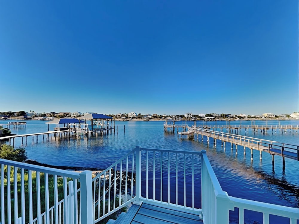 Yacht Harbor House by Southern Vacation Rentals