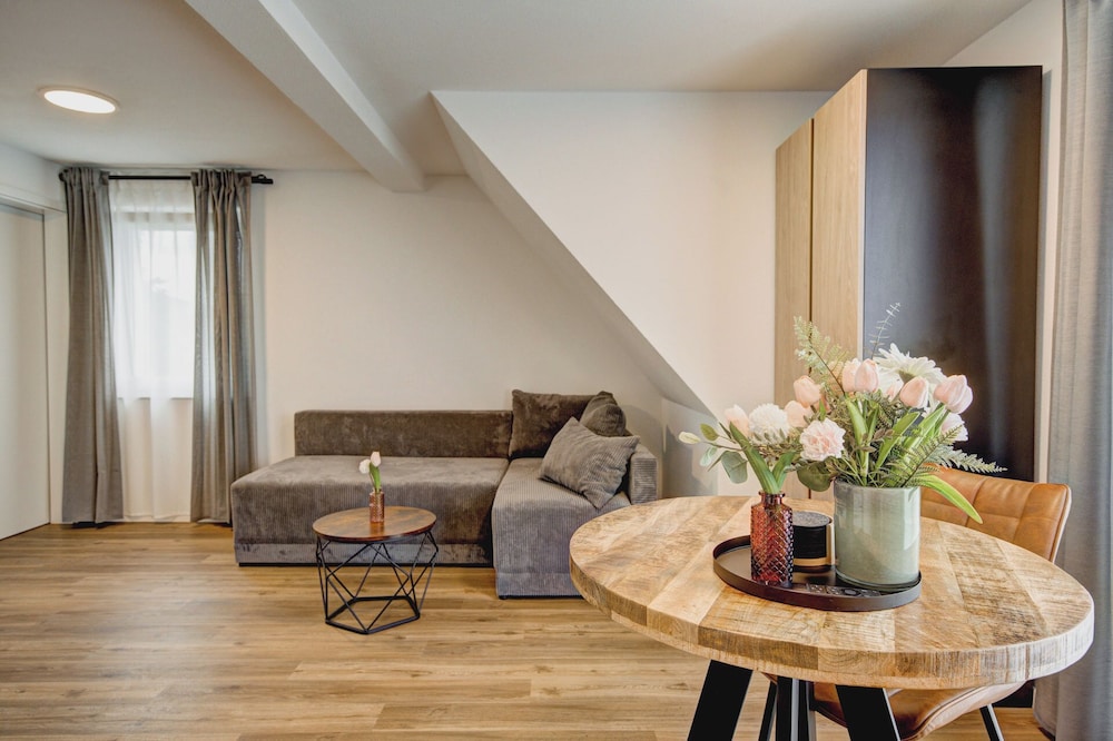 MK Apartments