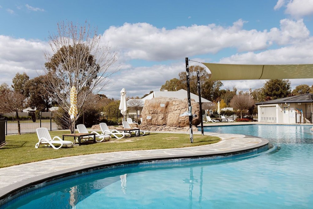 Tindarra Resort