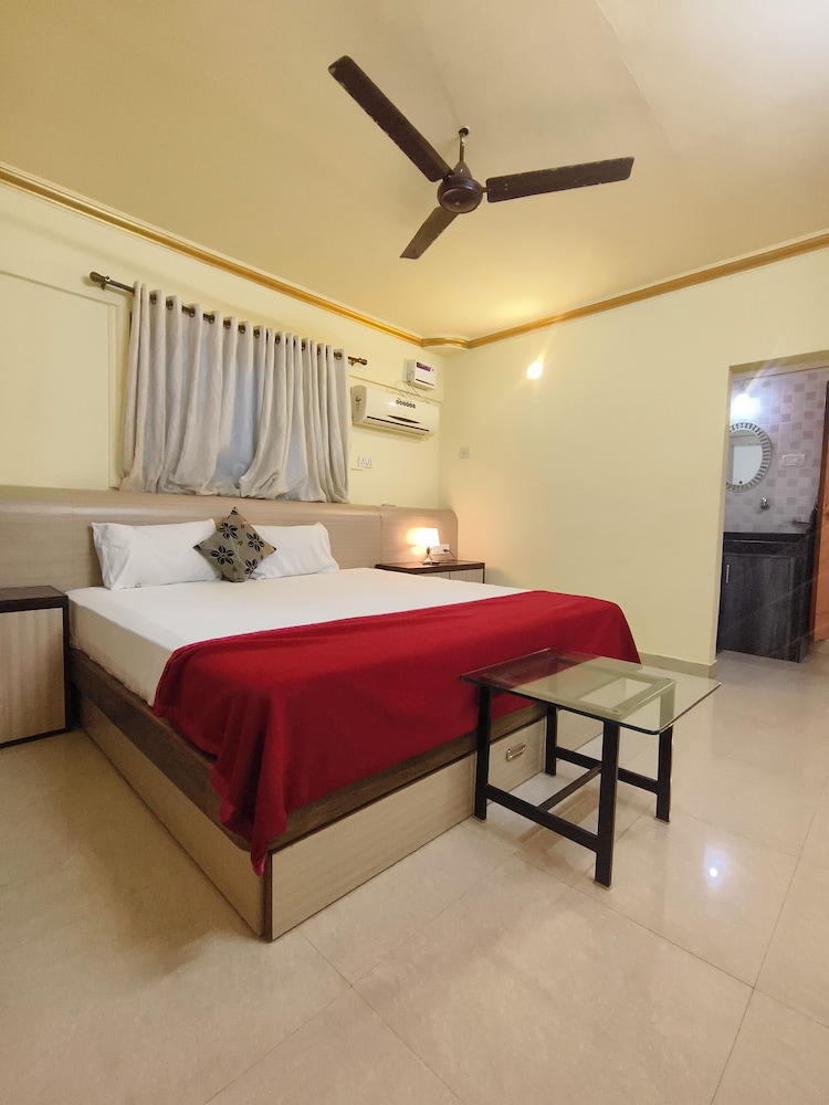 shradha luxury room