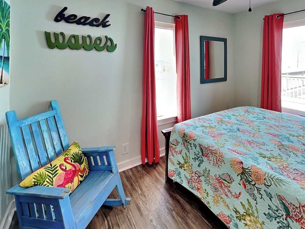 Aransas Bay Getaway by Miss Kitty’s