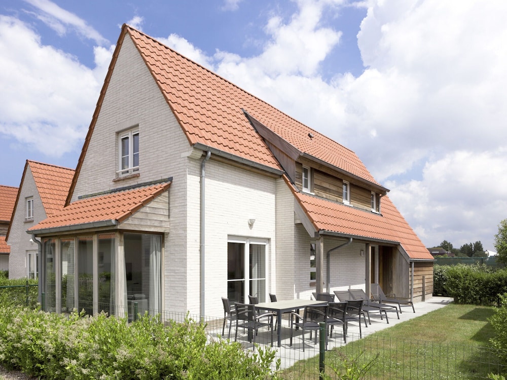Holiday Home Near North Sea Beach, Breeduyn