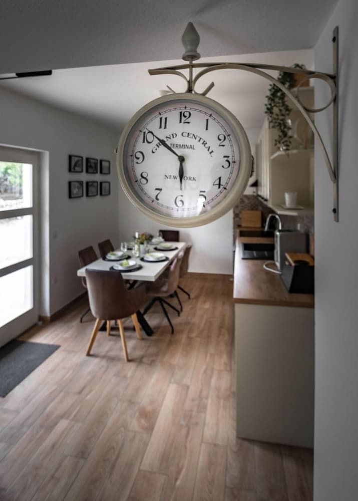 Martina - Large and Comfortable Apartments - A1 Julia view 5
