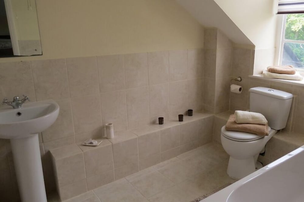 Eagle Lodge Rooms