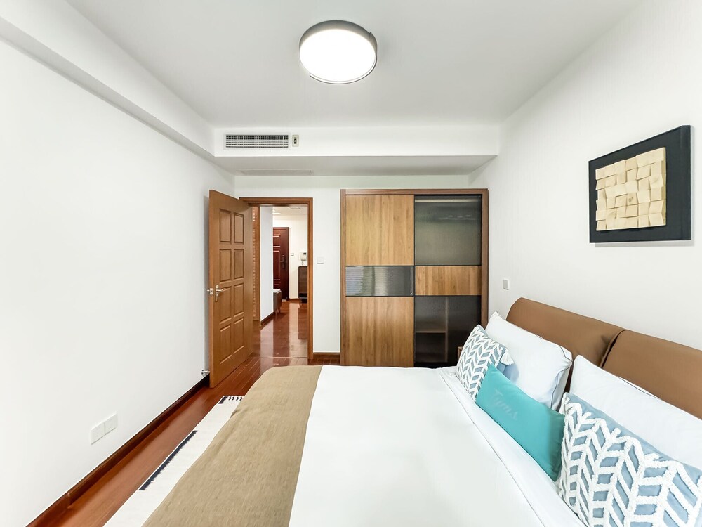 Tyms 2BR with Kitchen 5min to Metro