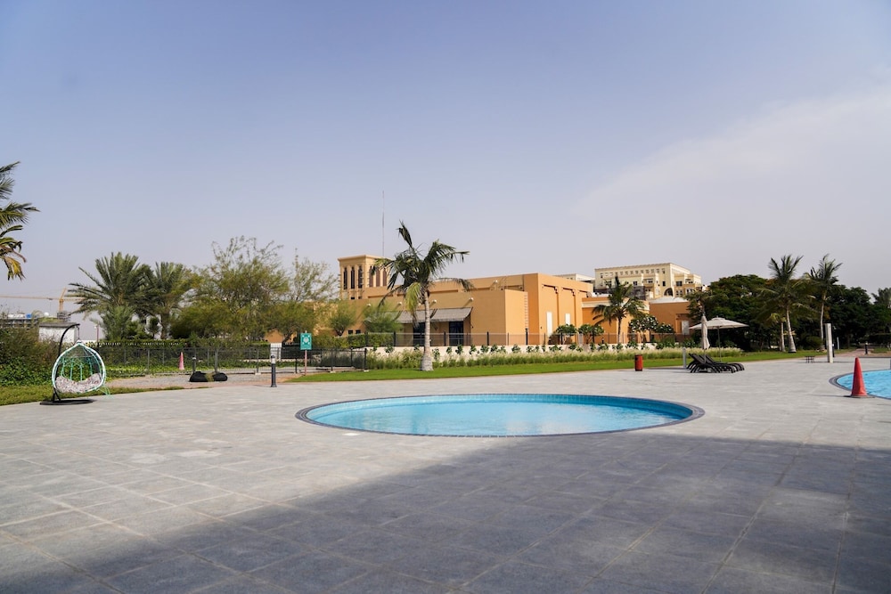 Stunning Sea View Apt. With Balcony - RAK