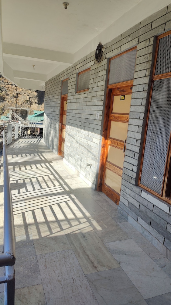 HGRD Guest House & Restaurant