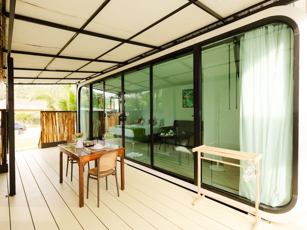 L1 Lanta Resort