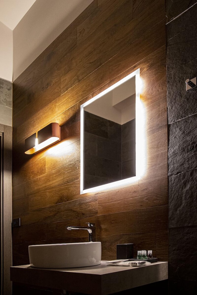 MANTRA Suite&Room