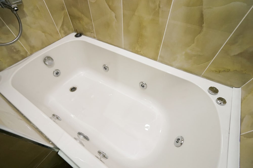 Cube Suitler - Image 59